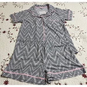 Roudelain Pajama Set Size Medium